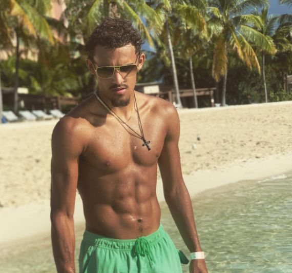 迈阿密国际主场优势分析：决赛单场定胜负，主场草皮契合战术发挥（迈阿密国际主场加成解读：决赛一战定冠军，草皮条件更匹配战术执行）